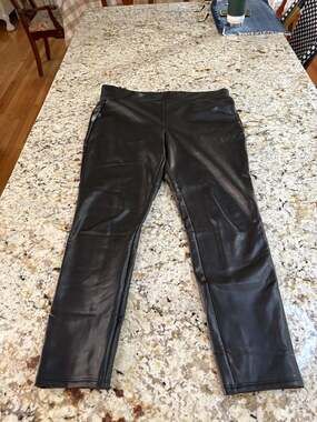 LOFT Faux Leather Pants Size L Black